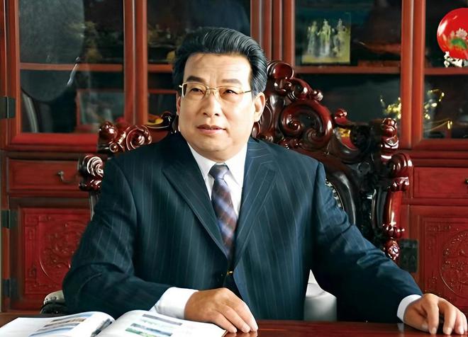 拥身价4770亿一位外地老板闯进前三开元棋牌山东2025年十大富豪揭晓坐(图4)